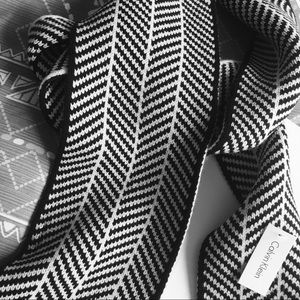 Calvin Klein Knit Scarf